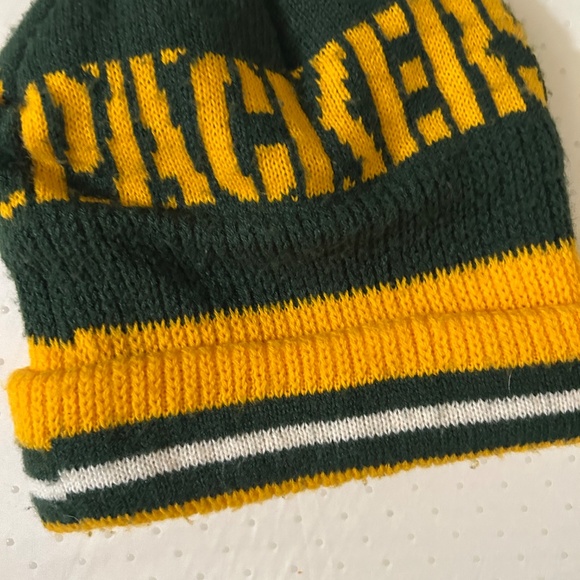 Greenbay Packers Beanie Winter Hat - Picture 2 of 3